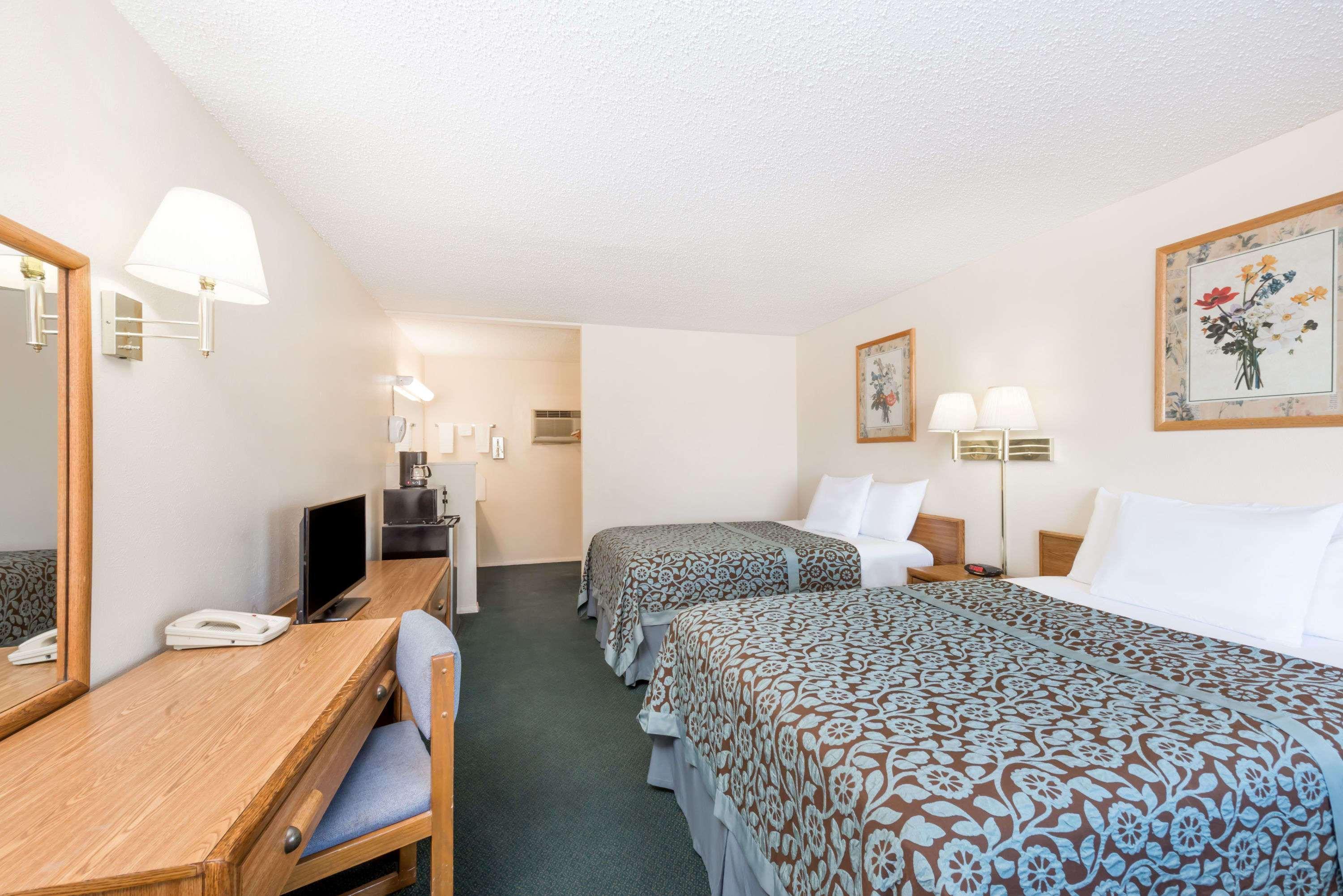 Days Inn By Wyndham Socorro Exteriör bild