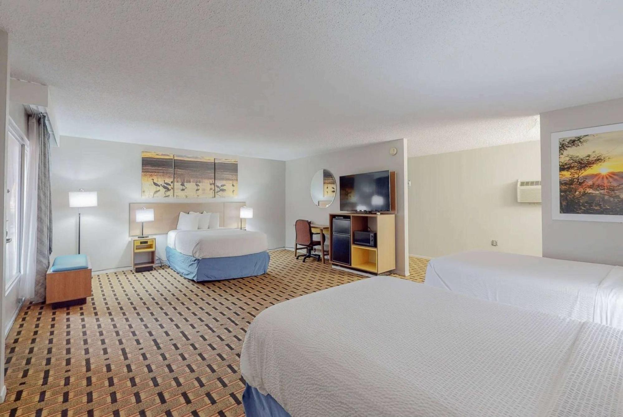 Days Inn By Wyndham Socorro Exteriör bild