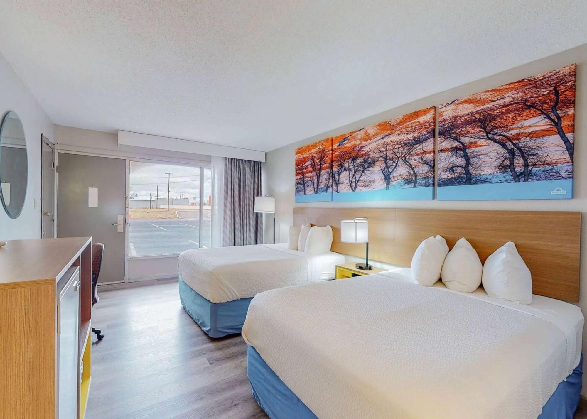 Days Inn By Wyndham Socorro Exteriör bild